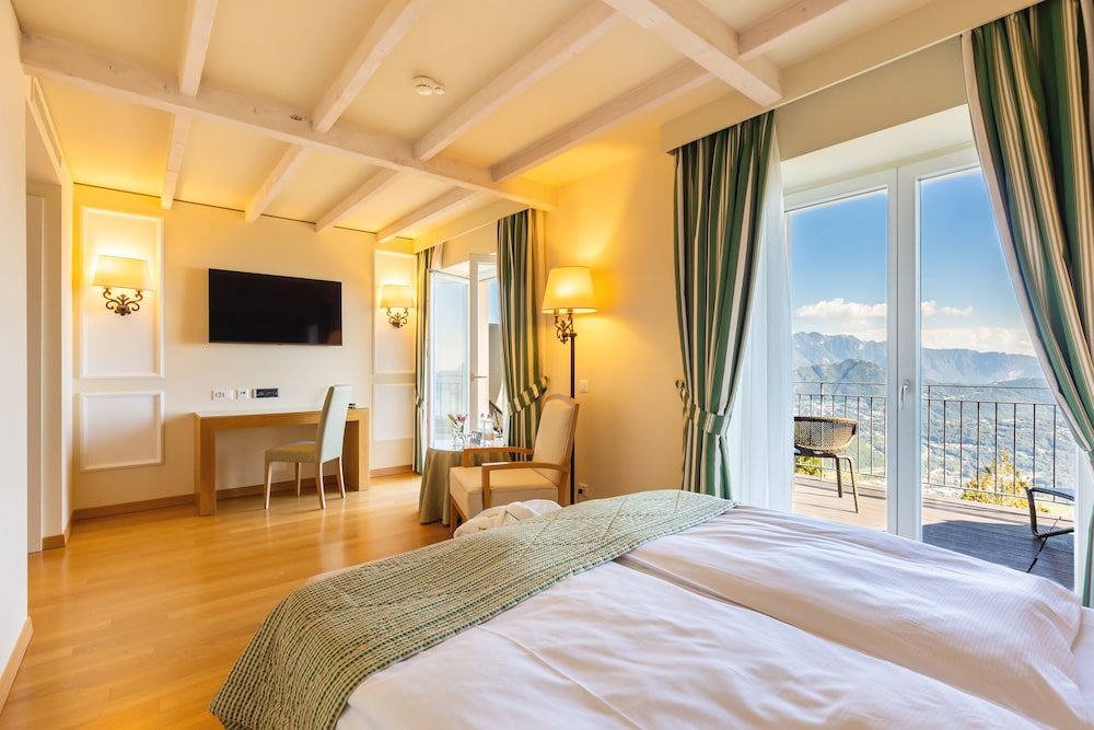 Standard room with lake view Kurhaus Cademario Hotel & DOT Spa
