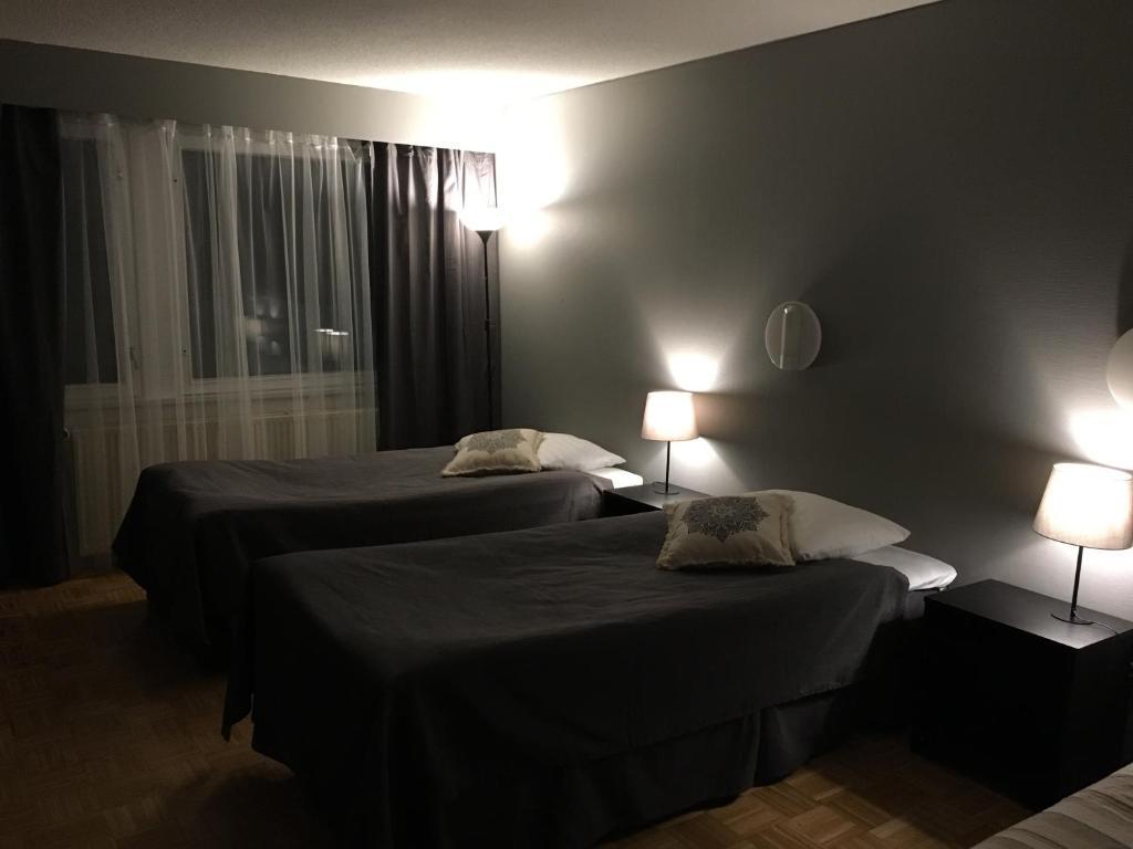 Habitación cuádruple Estándar Hotel Yöpuu