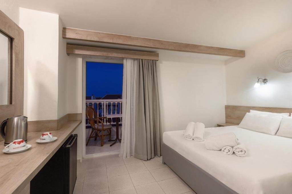 Standard Doppel Zimmer mit Balkon und mit Meerblick Hotel Odysseas