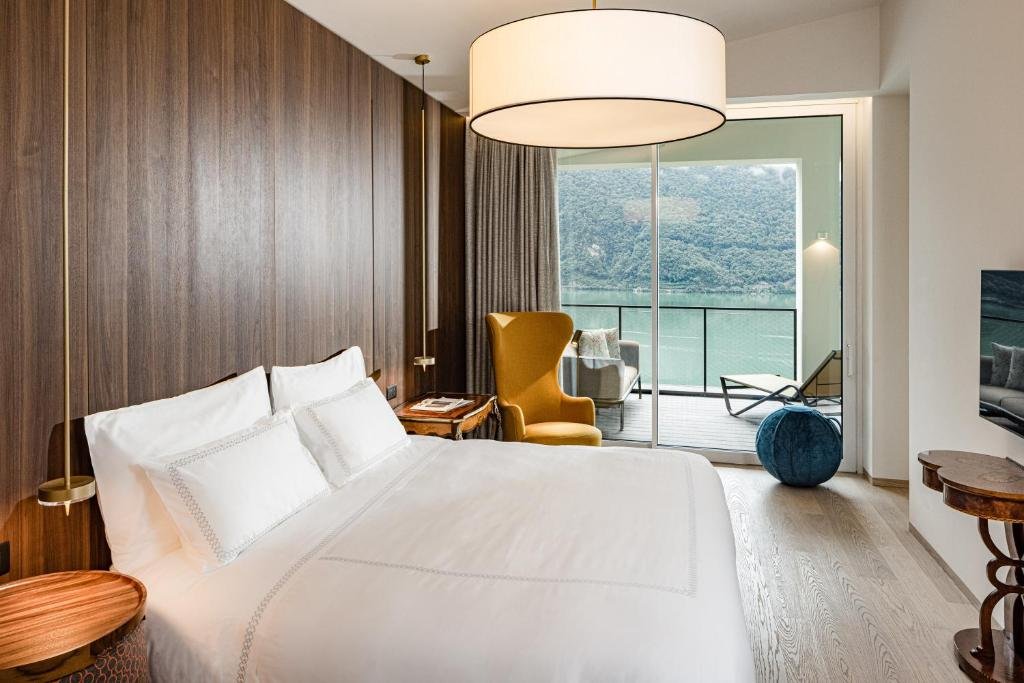 Люкс с 2 комнатами с видом на озеро ARIA Retreat & SPA - The Leading Hotels of the World, located within Parco San Marco Resort