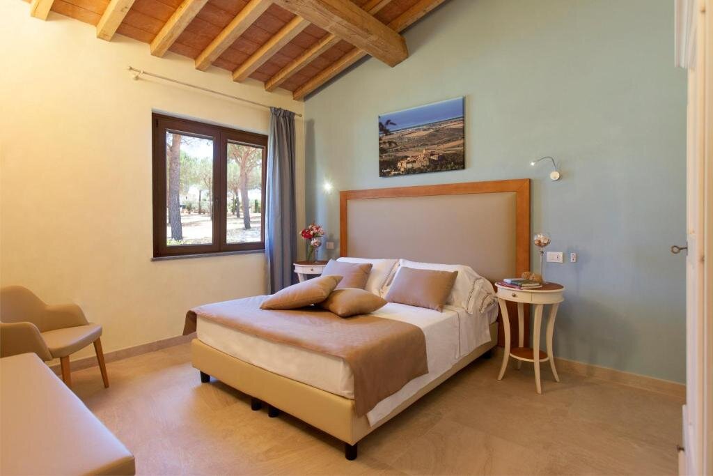 Вилла с 3 комнатами Resort Capalbio