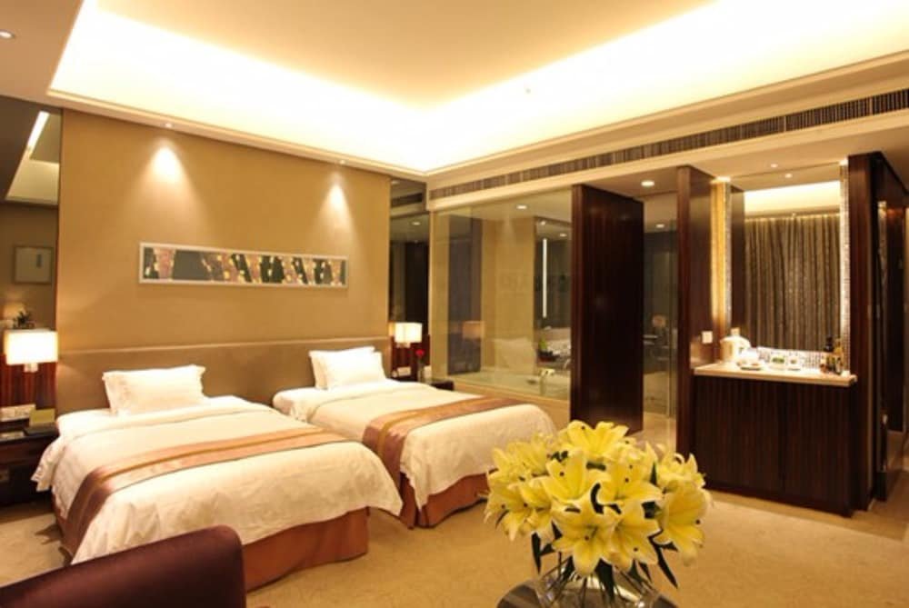 Номер Executive Luxemon Xinjiang Yindu Hotel