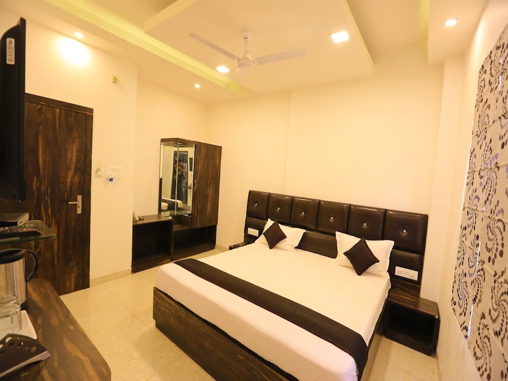 Standard Zimmer OYO Rooms 158 Gomti Nagar Kathota Jheel