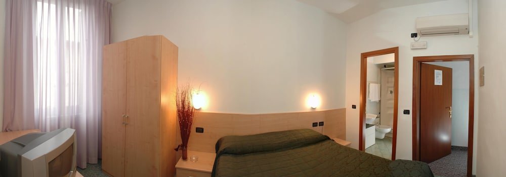 Classic Double room Hotel Toscana