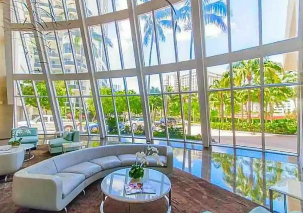 Номер Standard Luxurious Beach Resort 3 BR 3 BA with OCEAN view Insta worthy Pool