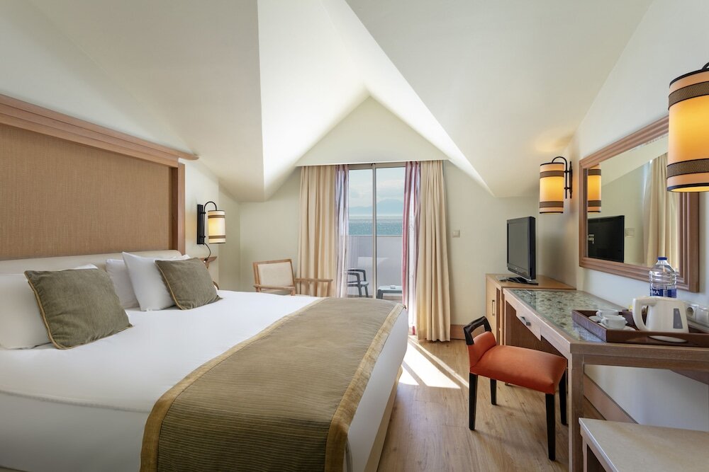Семейный номер Standard с видом на море Dobedan Beach Resort Comfort ''Ex Brand Alva Donna Beach Resort Comfort''