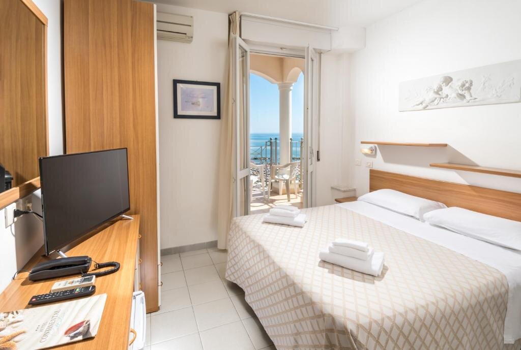 Standard Double room with sea view Hotel Continental