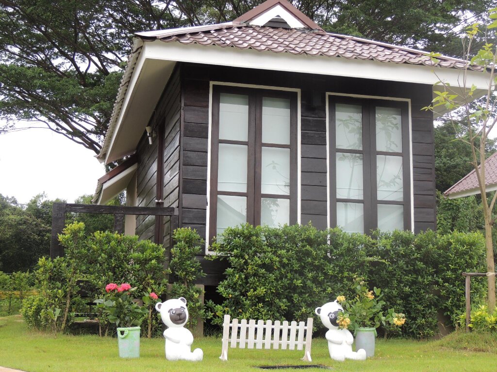 Deluxe cottage Chanpraya Resort