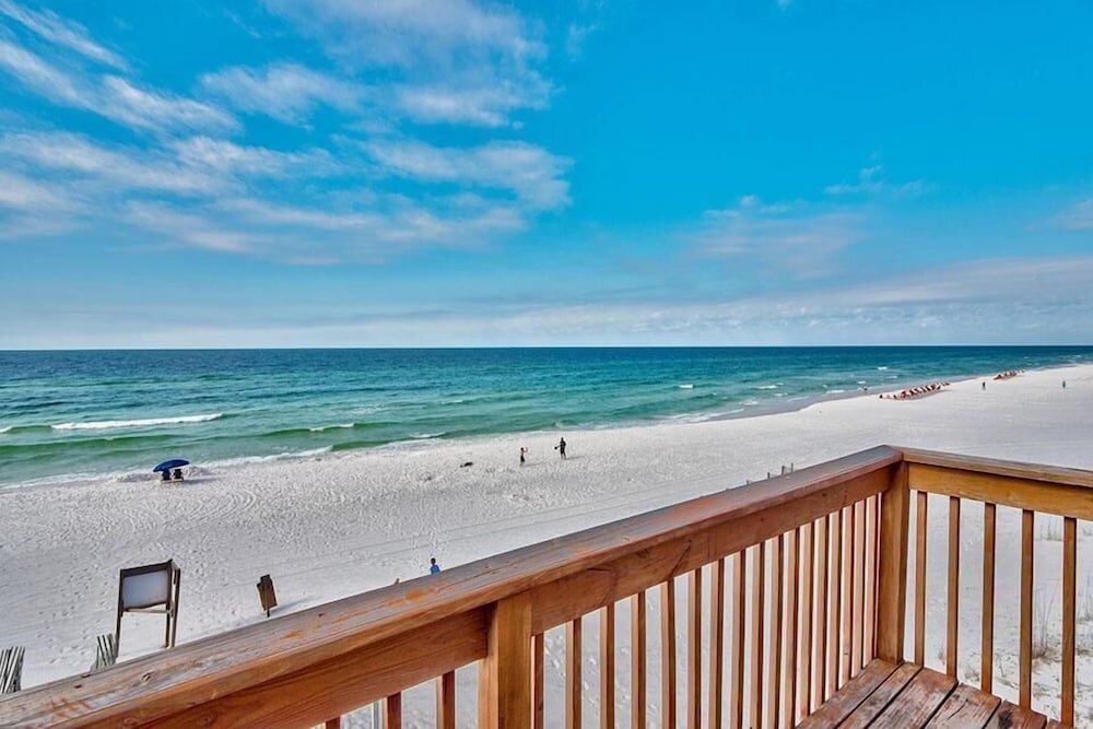 Коттедж с 3 комнатами beachfront 20 Sanddollar 3 Bedroom Holiday Home by Five Star Properties