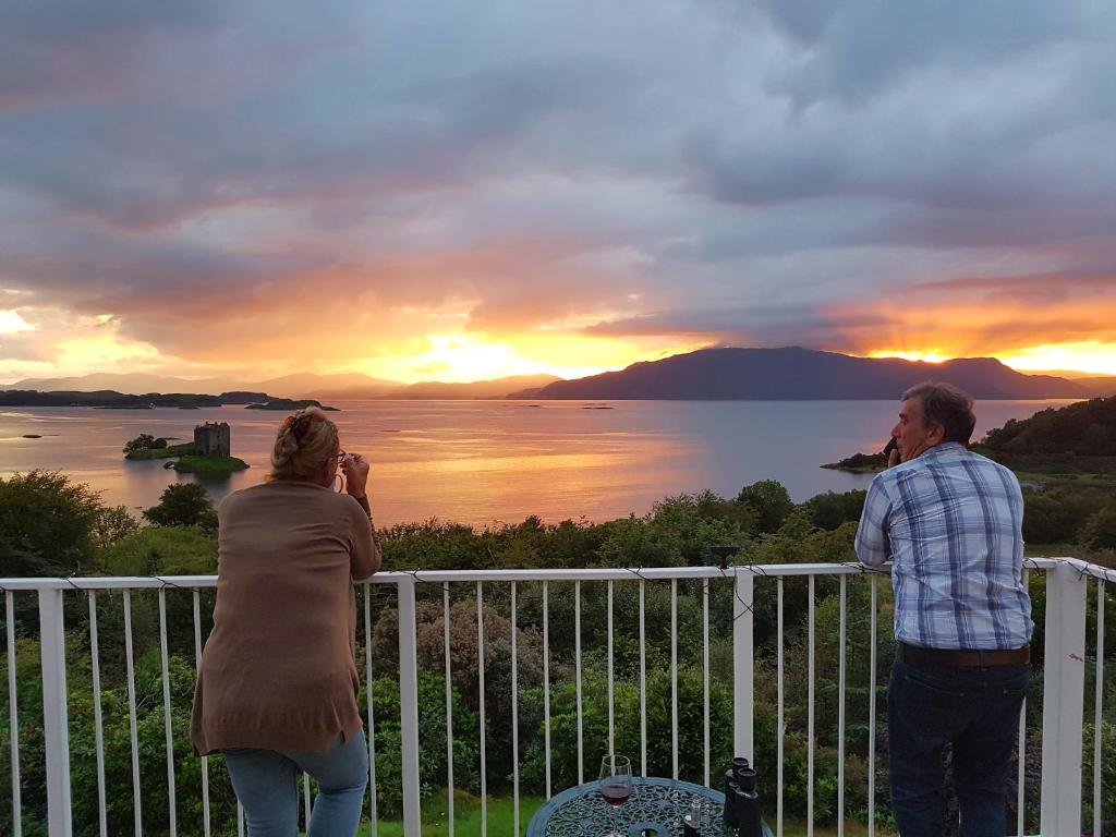 Deluxe Double room with balcony and with sea view Appin Bay View