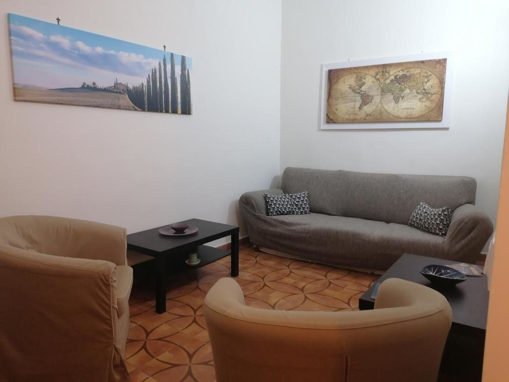 Basement Apartment Sant'Antonino Apartments