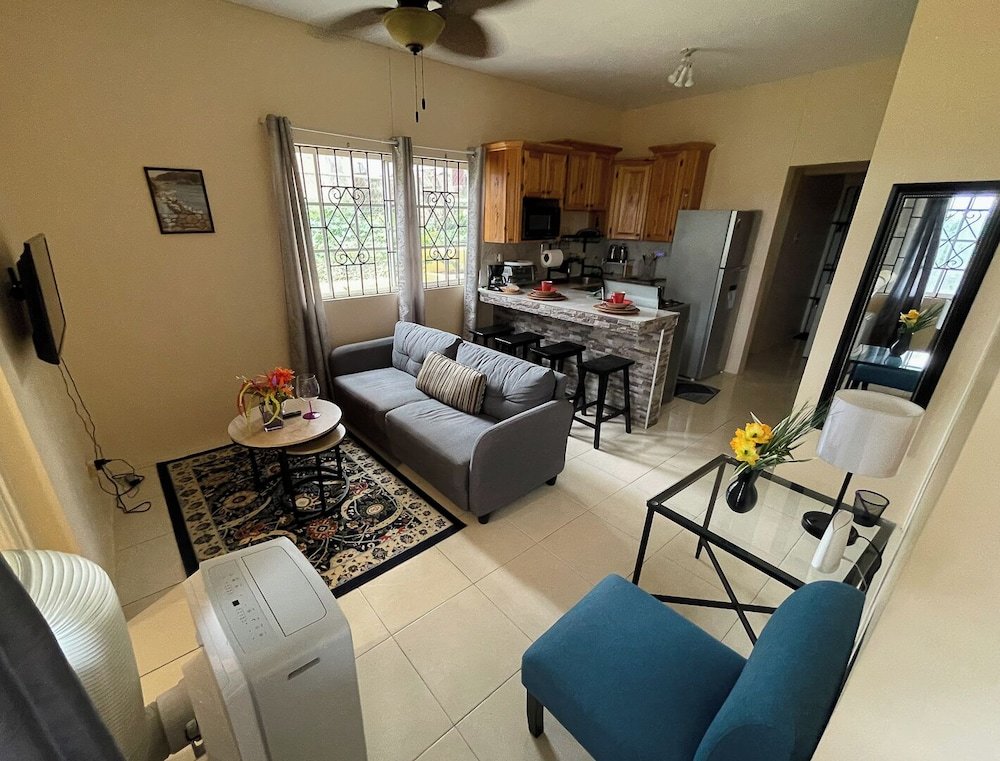 Deluxe Cottage MoHill Cottages at Montego Bay