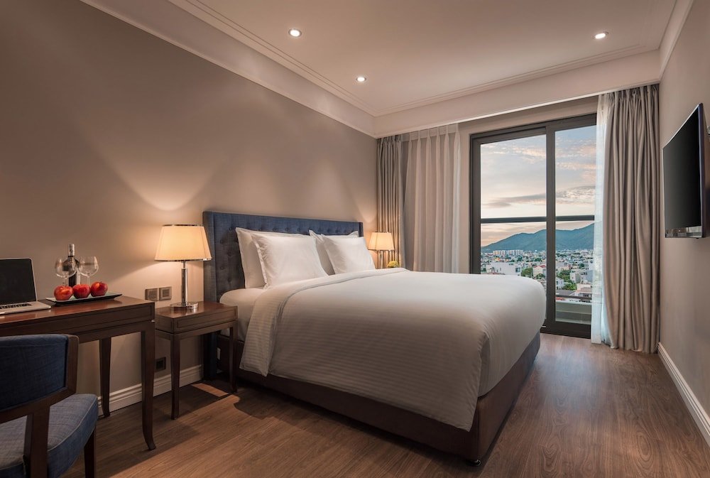 Suite 2 chambres avec balcon Altara Suites Da Nang by AHG