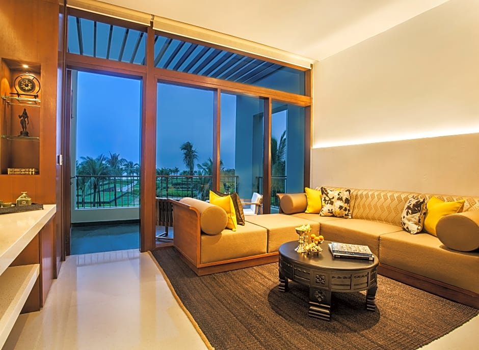 Люкс с видом на море InterContinental Chennai Mahabalipuram Resort, an IHG Hotel
