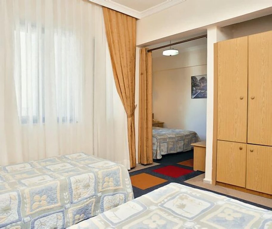 Standard Zimmer mit Balkon Club Hotel Pineta