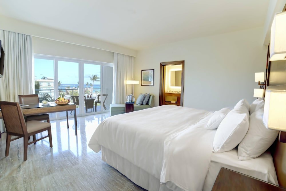 Двухместный номер Premium с балконом и с видом на океан The Westin Puntacana Resort & Club
