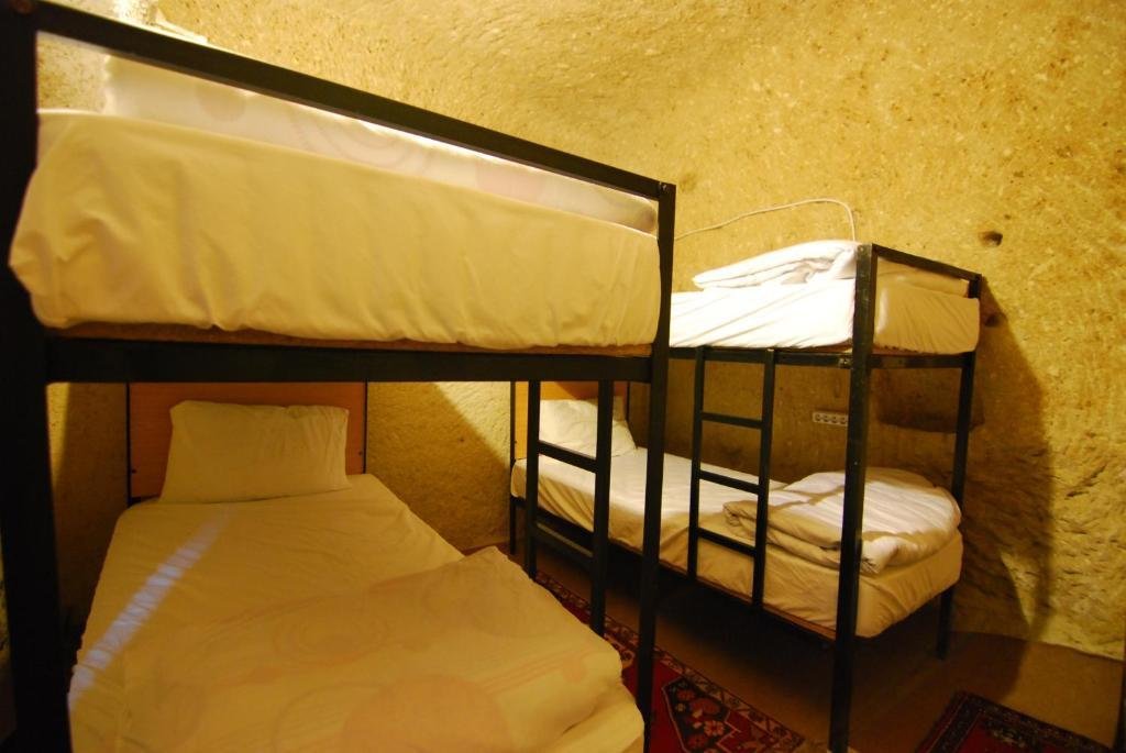 Cama en dormitorio compartido (dormitorio compartido femenino) Kamelya Cave Hostel