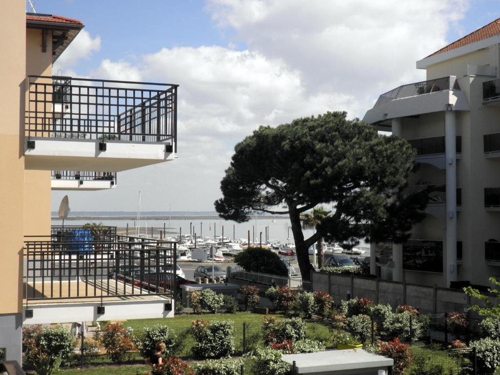 Apartment Appt 4-5 Pers quartier Port de plaisance - avec une vue sur la mer