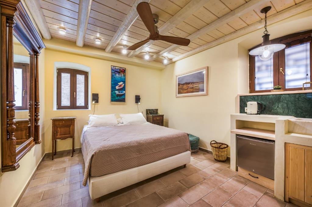 Standard Double room Rastoni Hotel Aegina