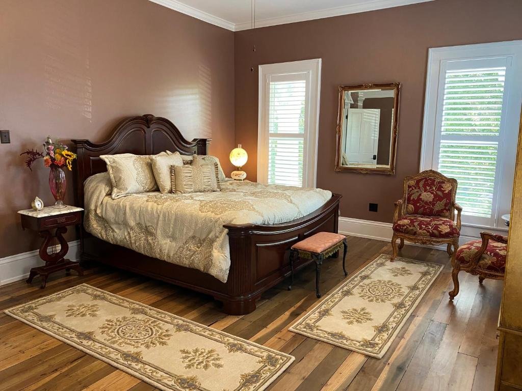 Standard Single room Belle Louise Historic Bed & Breakfast