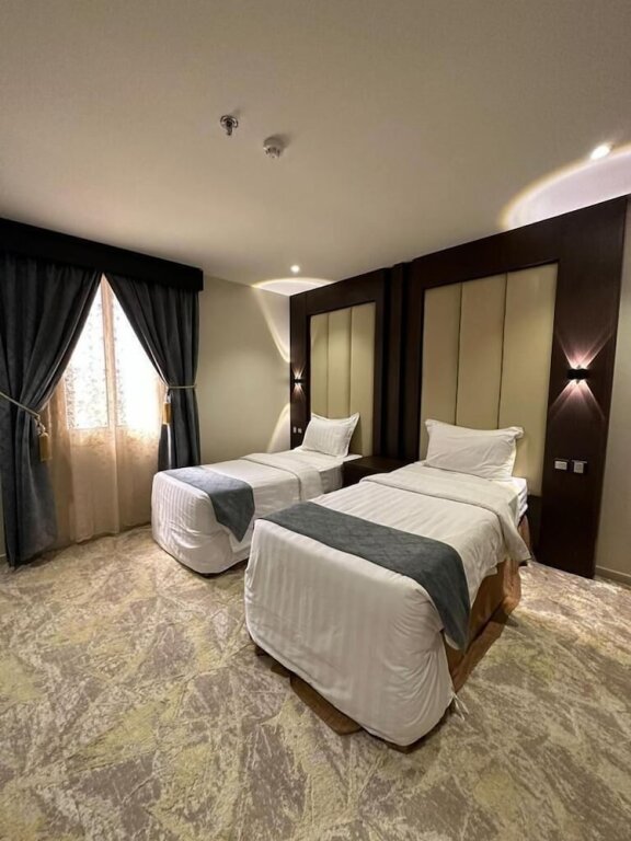 Executive Suite 2 Schlafzimmer mit Stadtblick Makarim Palm Hotel