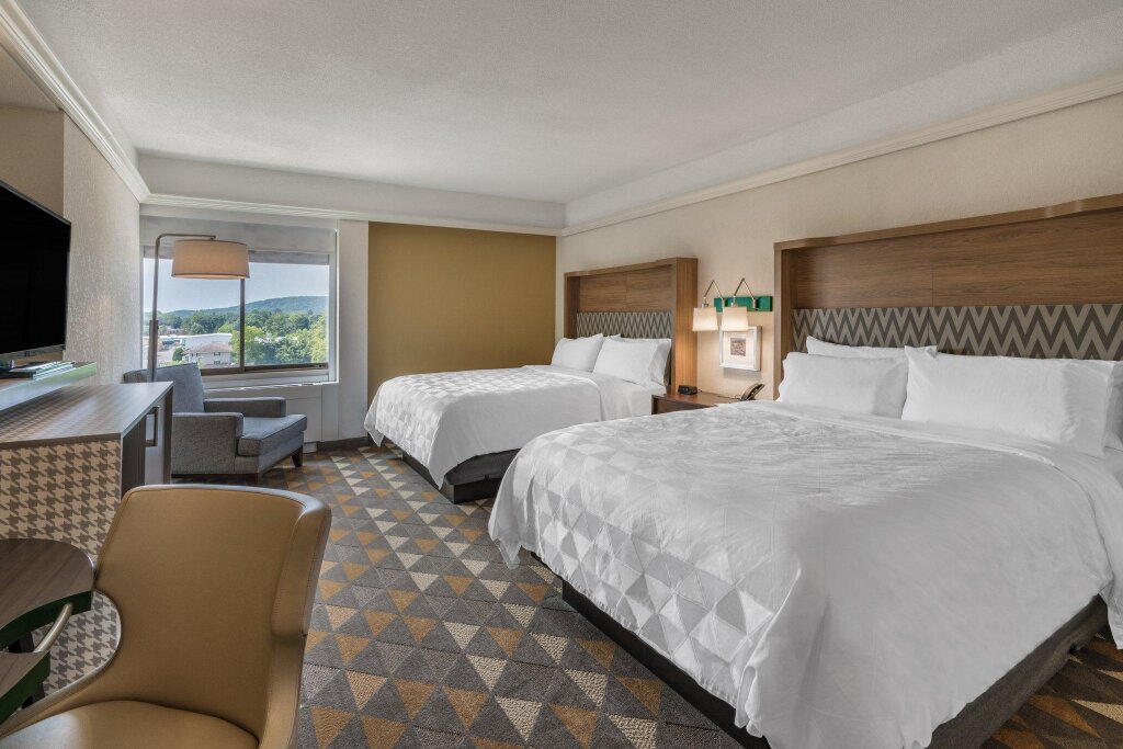 Номер Standard Holiday Inn & Suites Pittsfield-Berkshires, an IHG Hotel
