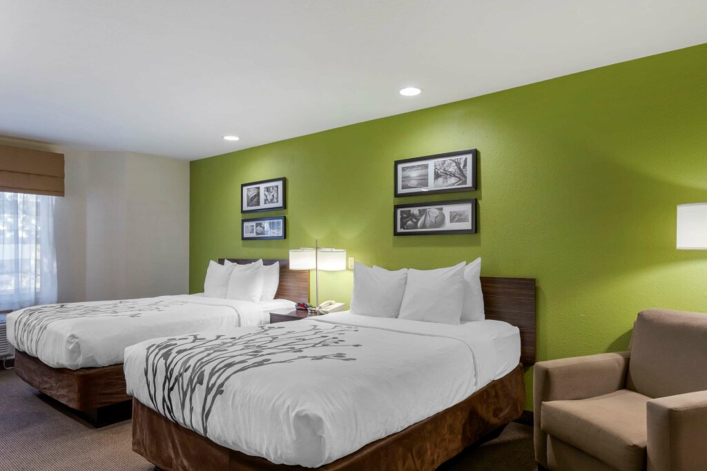Quadruple Suite Sleep Inn Ontario