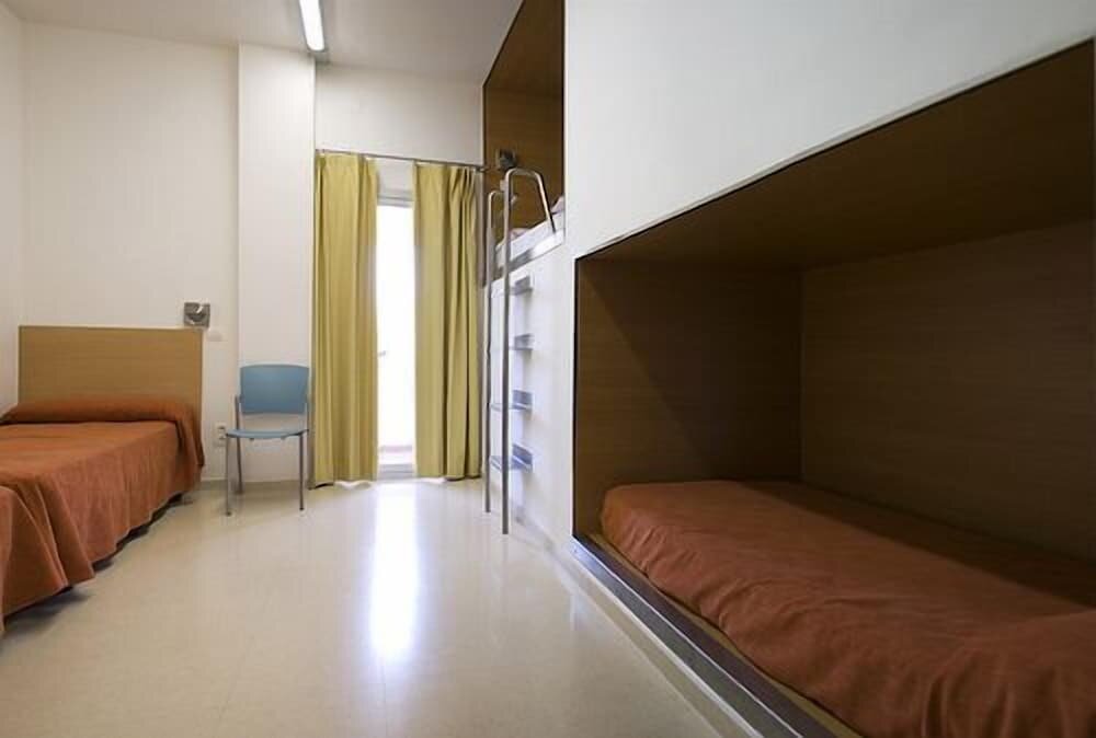 Bett im Wohnheim Torremolinos Inturjoven Youth Hostel