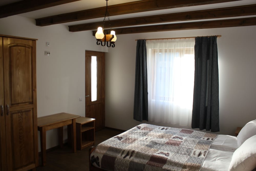 Deluxe Double room with courtyard view Cerdacul cu Stuf