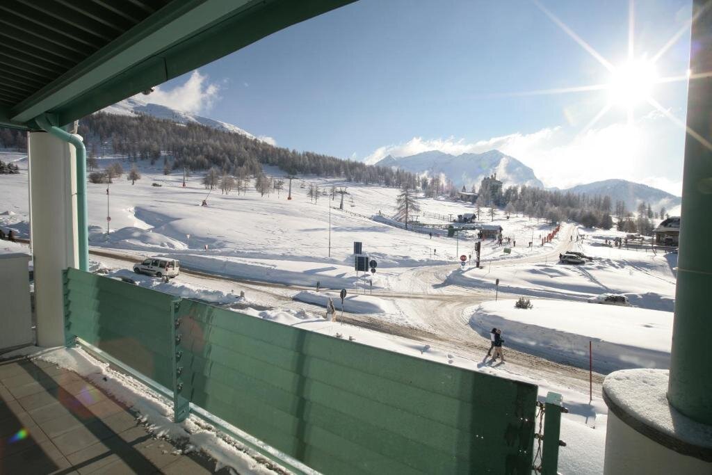 Apartment 1 Schlafzimmer mit Bergblick TH Sestriere - Olympic Village