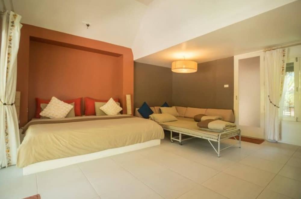 Deluxe Familie Zimmer mit Balkon Payam Cottage Resort
