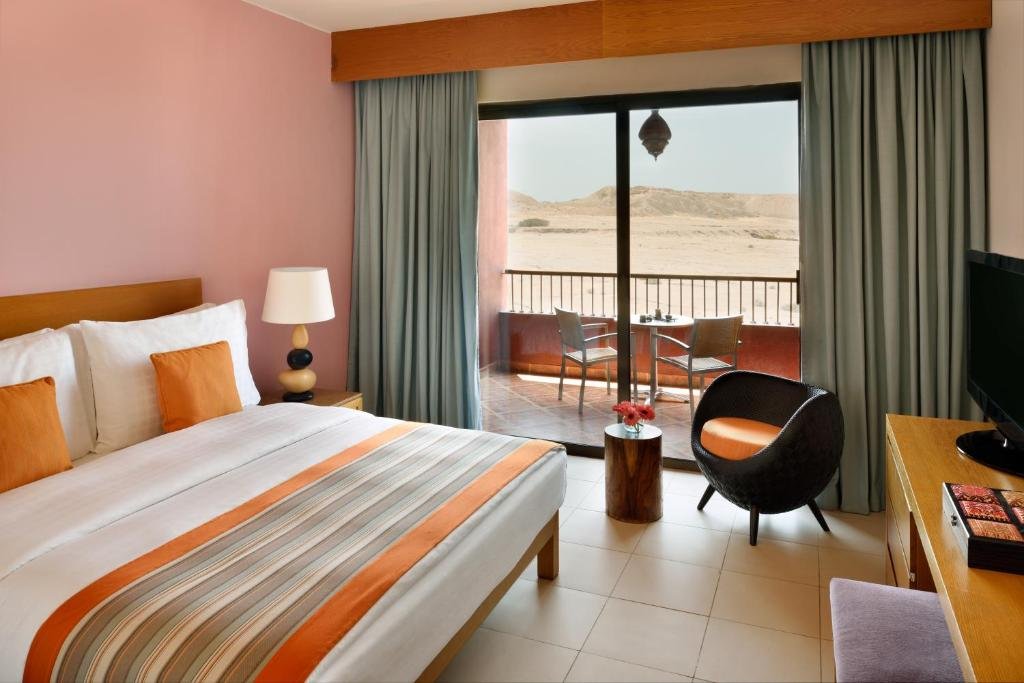 Двухместный номер Superior Mövenpick Resort & Spa Tala Bay Aqaba