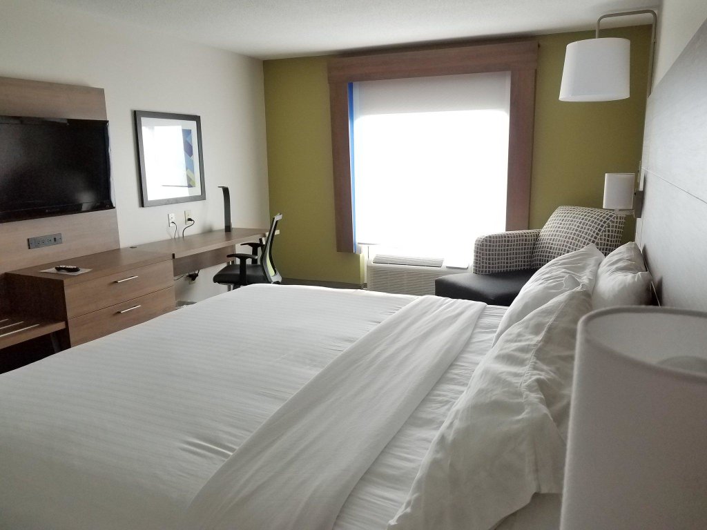 Standard Zimmer Holiday Inn Express & Suites Lenoir Cty, an IHG Hotel