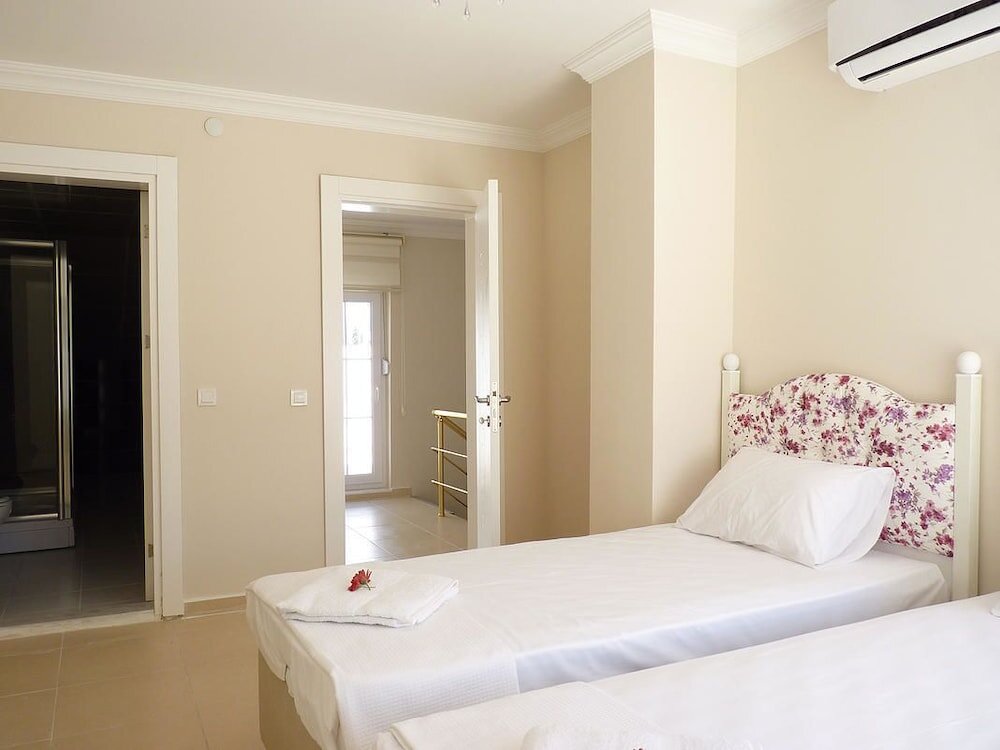 Апартаменты с 3 комнатами с балконом White Star Antalya