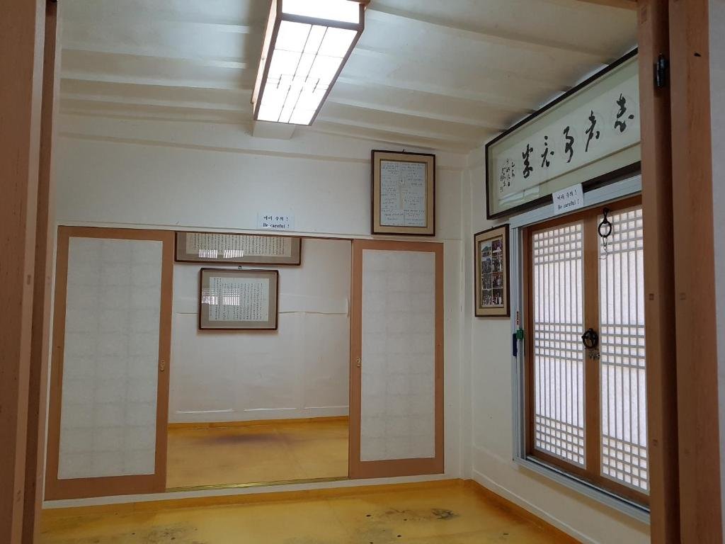 Семейный номер Standard Jukheon Traditional House