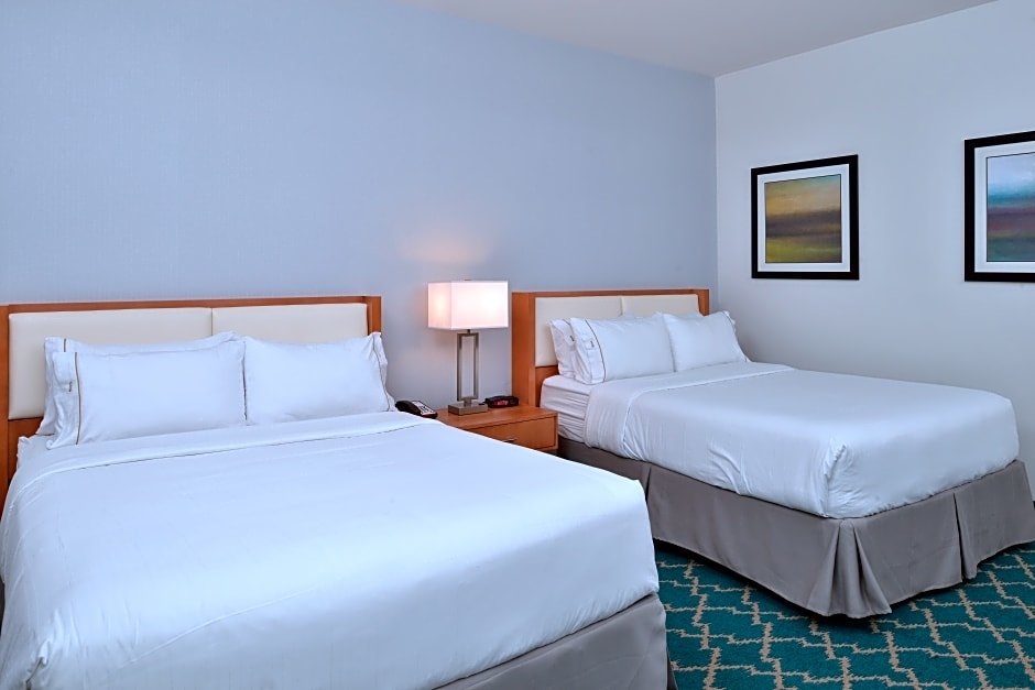 Люкс Standard Holiday Inn Express and Suites West Ocean City, an IHG Hotel