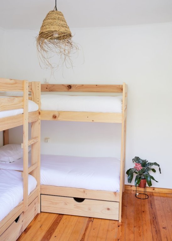 Cama en dormitorio compartido Caión Surf House - Hostel