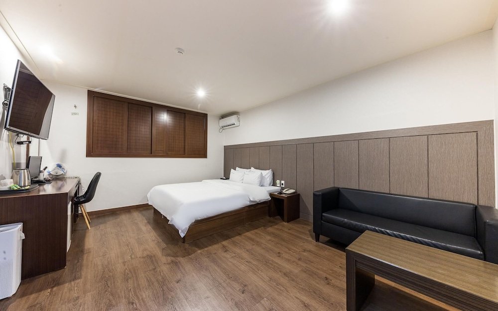 Standard Zimmer Daesan Hotel