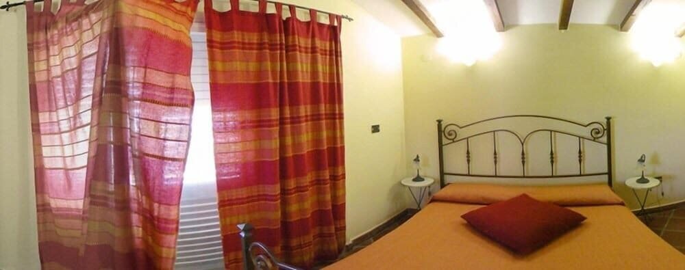 Standard Triple room with balcony B&B Villa Licata D'Andrea