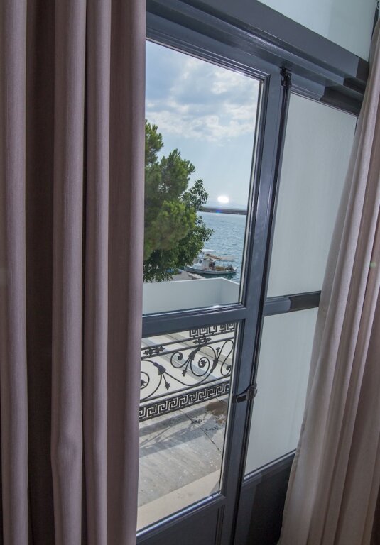 Двухместный номер Superior с балконом и с видом на море Panellinion Luxury Rooms