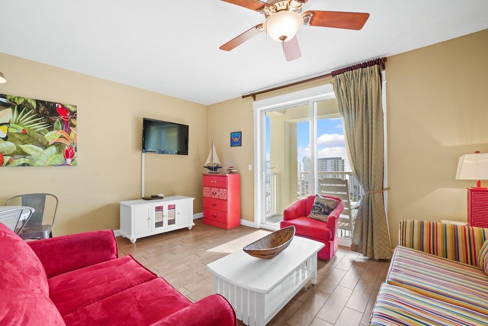 Standard Zimmer 1 Schlafzimmer mit Balkon und mit Meerblick Grand Panama Beach Resort Pet Friendly Rentals