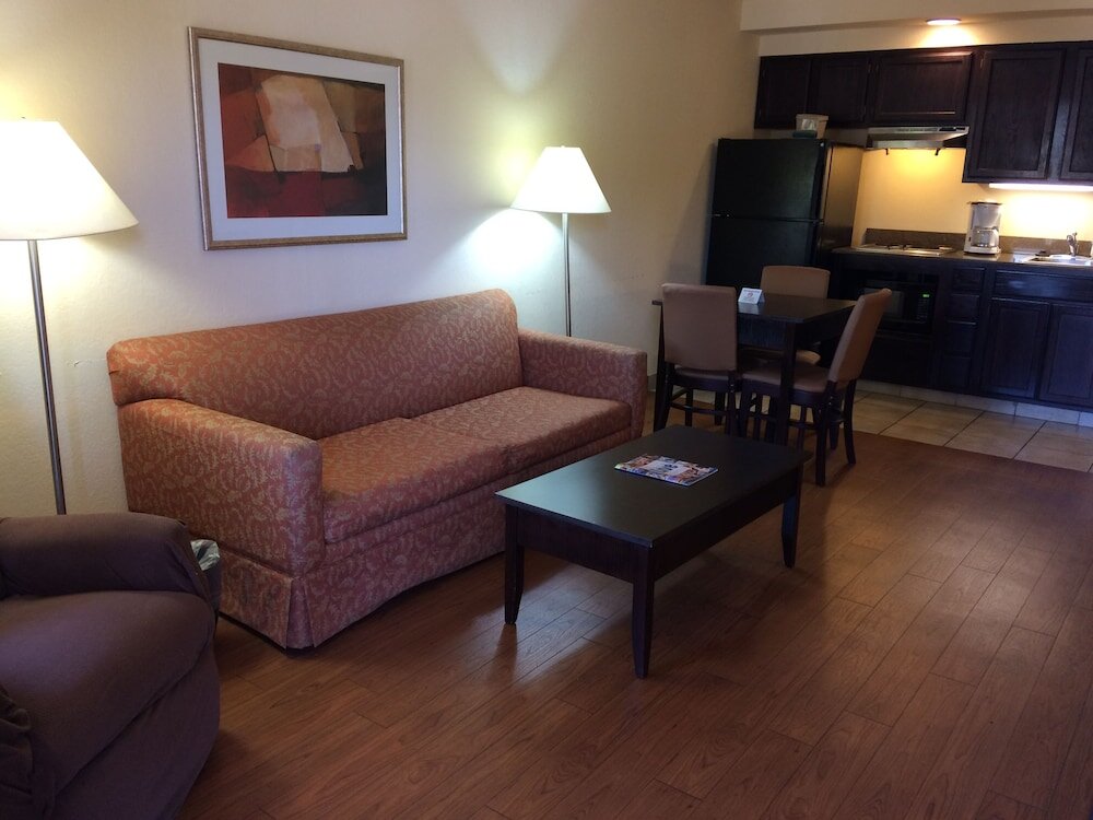 Люкс Premium c 1 комнатой Markham House Suites Little Rock Medical Center