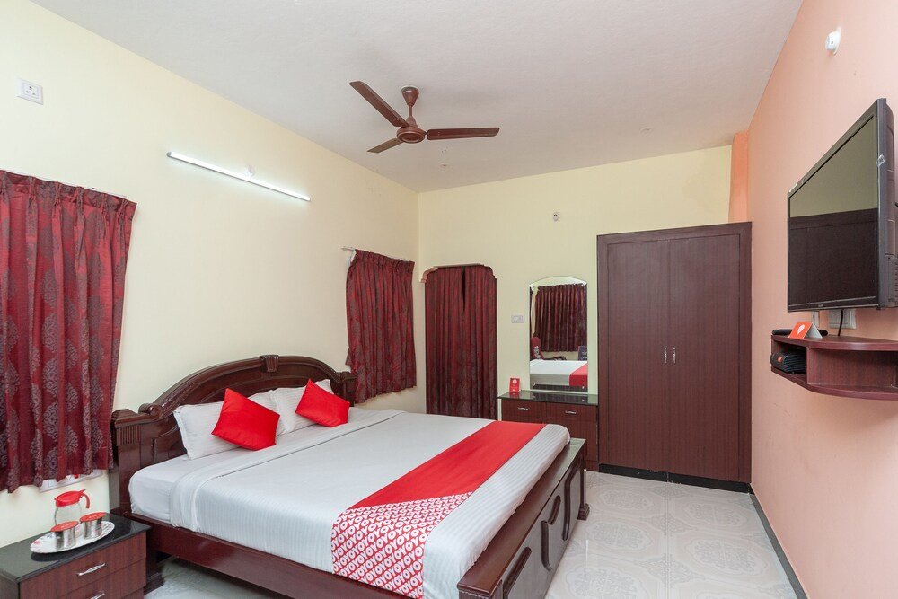 Suite OYO 15990 Deepam Resort
