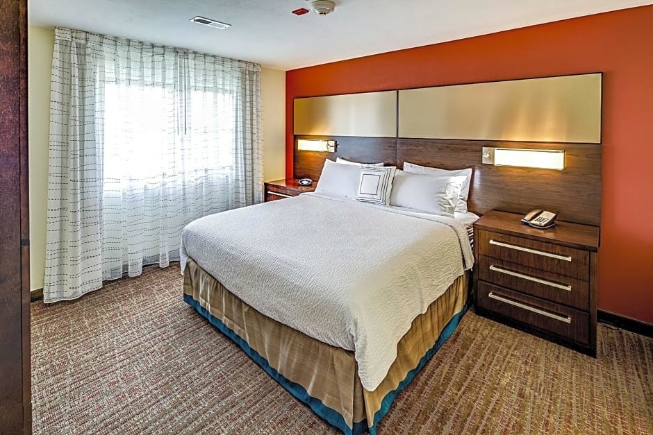 Четырёхместный люкс с 2 комнатами Residence Inn by Marriott Akron South/Green