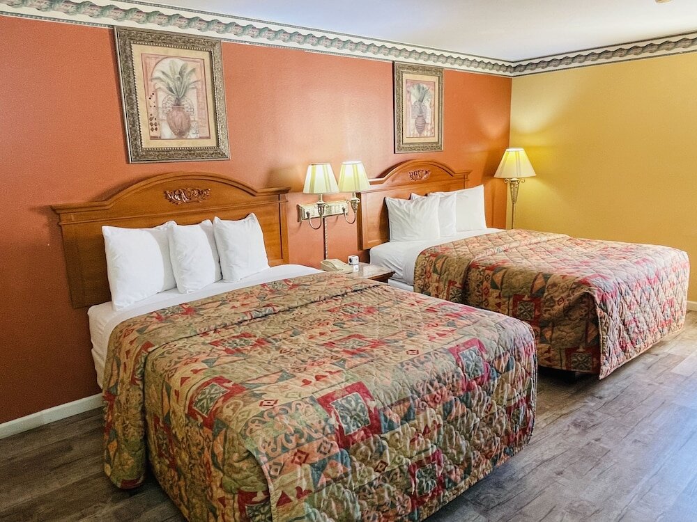 Standard room Mountain inn & suites - Dunlap TN