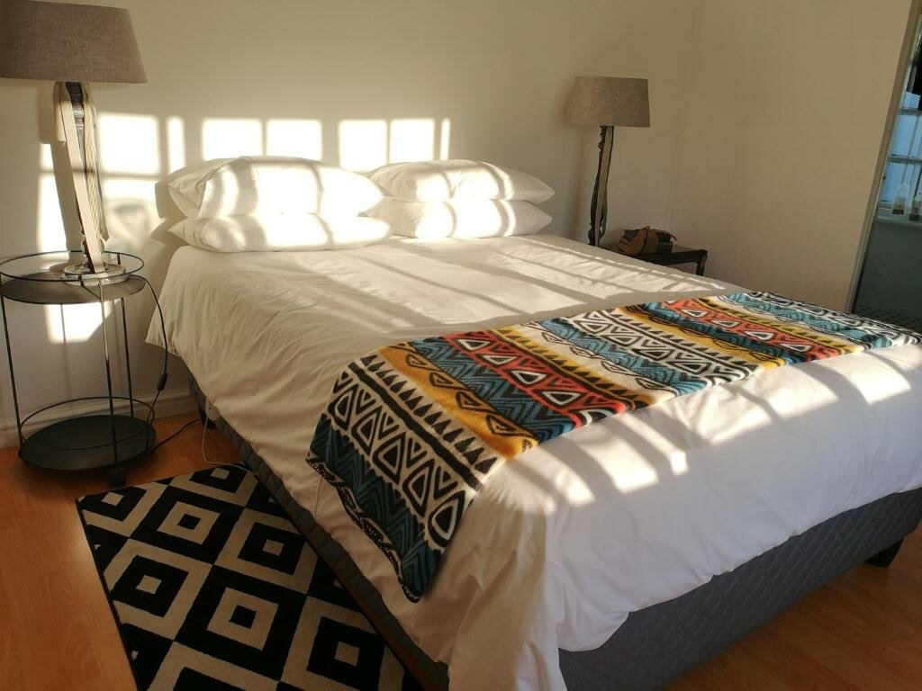 Deluxe Zimmer Almond Cottage Bed & Breakfast