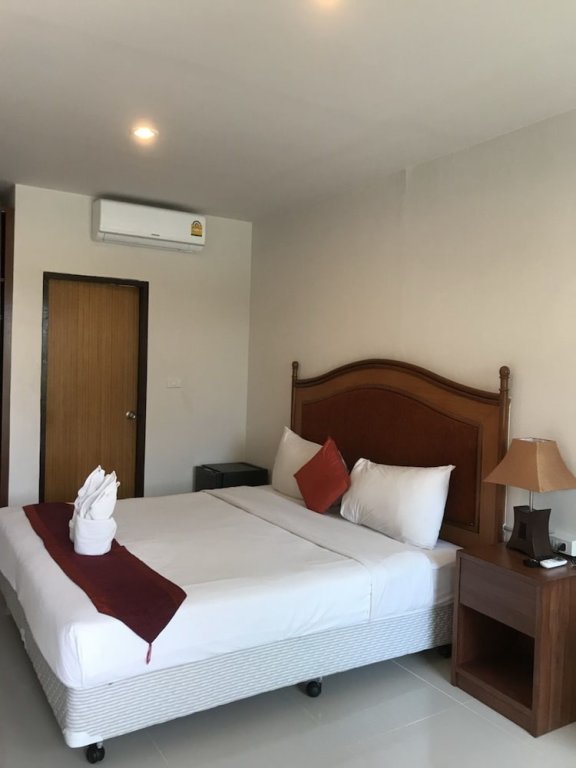 Deluxe room Bangrak Pier Samui Resort