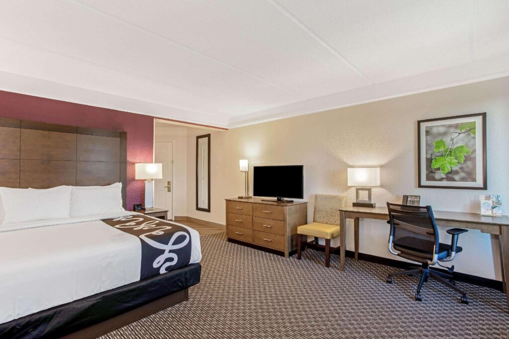 Двухместный номер Executive La Quinta Inn & Suites by Wyndham Panama City