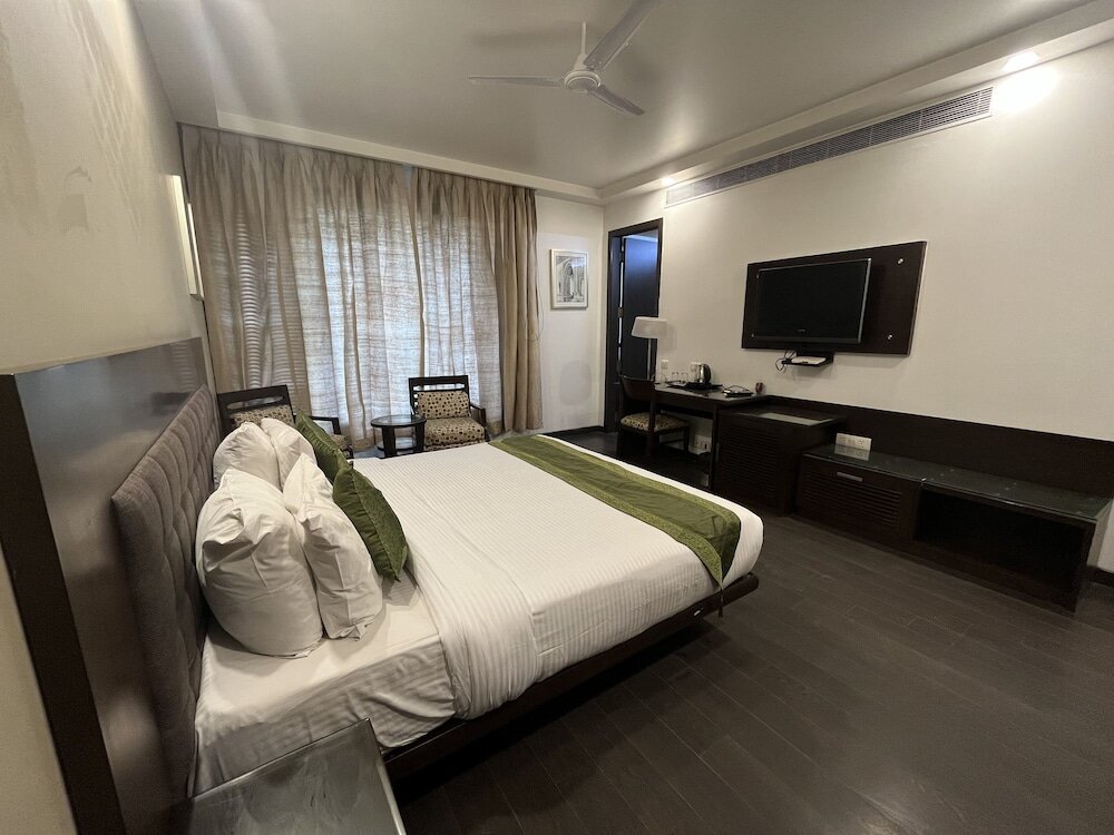 Premium room Amber Inn by Orion Hotels