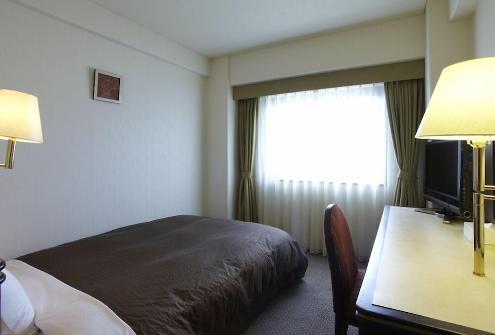 Standard room Itami City Hotel